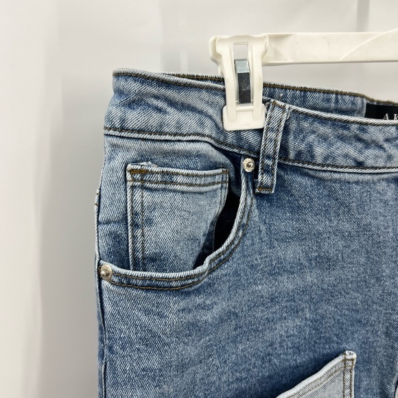 Akira deconstructed, patchwork, frayed bell, bottom, jeans, 17/32 - Picture 5 of 12